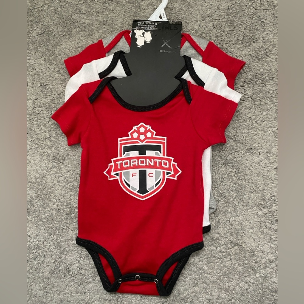 Toronto FC Baby 3pk Bodysuit onesie Set size 3-6M